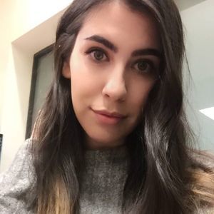 Meet your Posher, Danielle